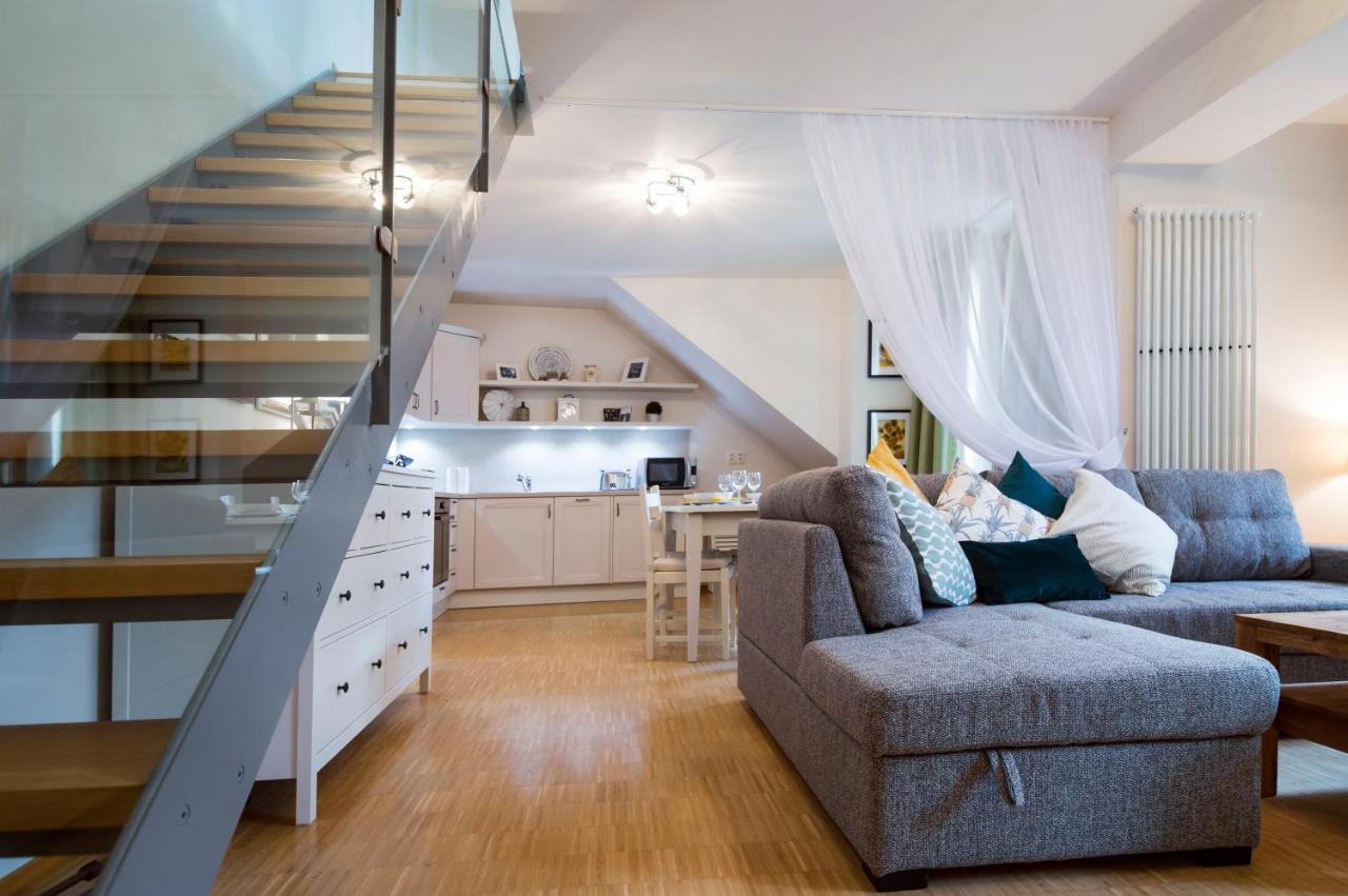 Modern Apartment Charvatova Prague Exterior photo