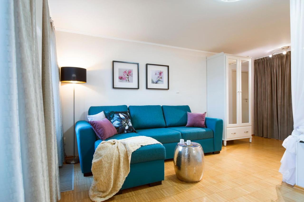 Modern Apartment Charvatova Prague Exterior photo